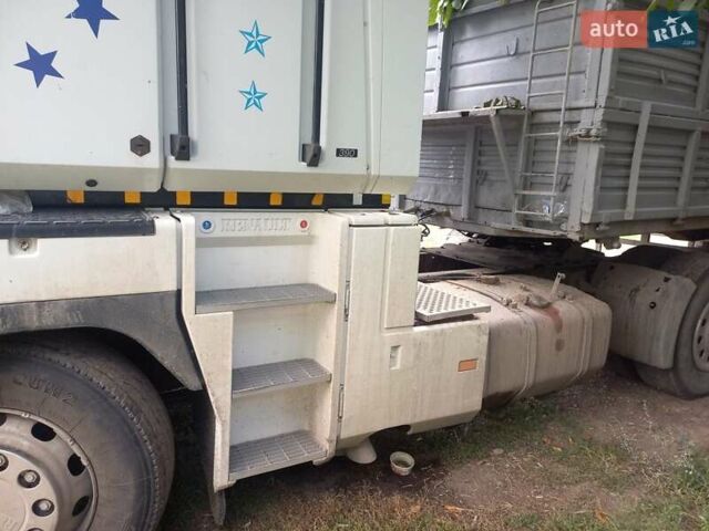 Белый Рено Магнум, объемом двигателя 11.96 л и пробегом 460 тыс. км за 5900 $, фото 2 на Automoto.ua
