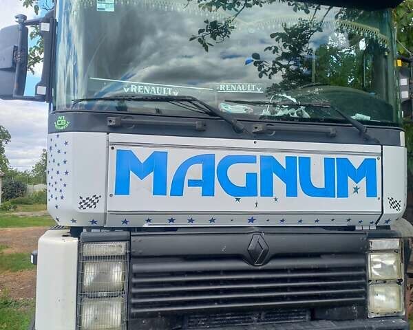 Белый Рено Магнум, объемом двигателя 11.96 л и пробегом 460 тыс. км за 5900 $, фото 3 на Automoto.ua