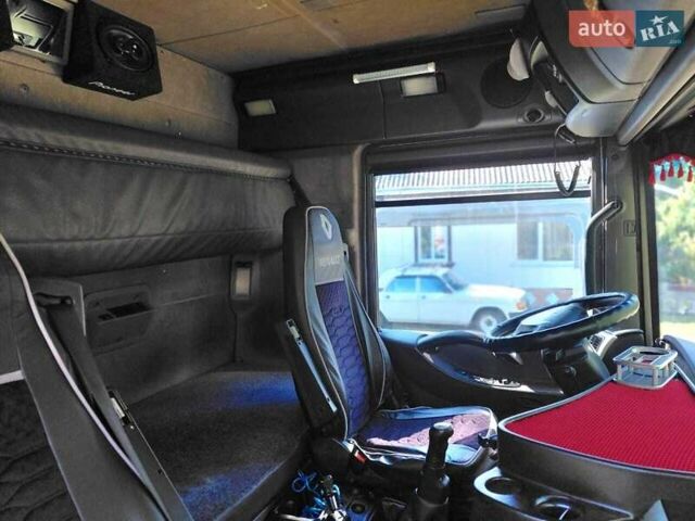 Белый Рено Магнум, объемом двигателя 0 л и пробегом 2 тыс. км за 7000 $, фото 2 на Automoto.ua