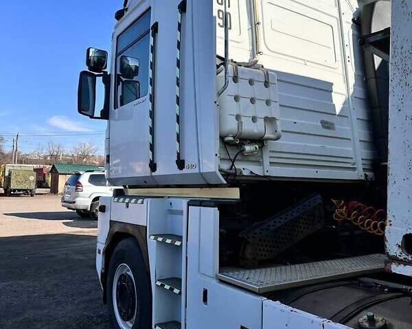 Белый Рено Магнум, объемом двигателя 11.93 л и пробегом 1 тыс. км за 6800 $, фото 2 на Automoto.ua