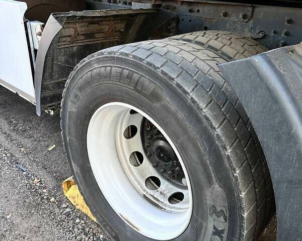 Белый Рено Магнум, объемом двигателя 11.93 л и пробегом 1 тыс. км за 6800 $, фото 4 на Automoto.ua