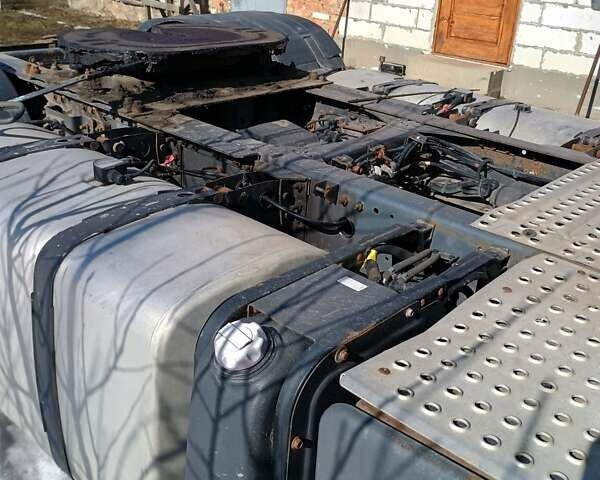 Белый Рено Магнум, объемом двигателя 12.8 л и пробегом 1 тыс. км за 11900 $, фото 4 на Automoto.ua