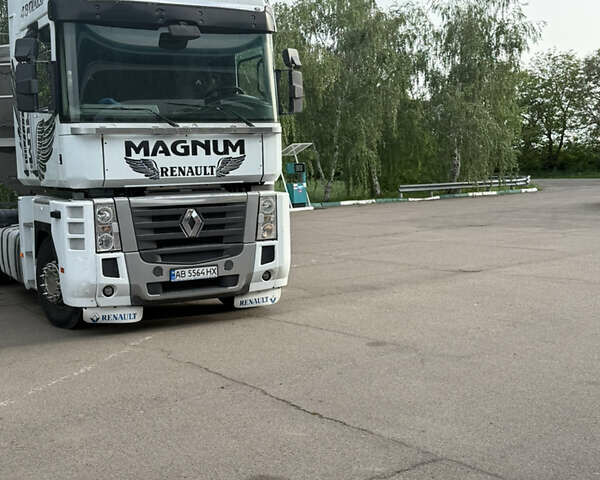 Белый Рено Магнум, объемом двигателя 0 л и пробегом 970 тыс. км за 30000 $, фото 7 на Automoto.ua