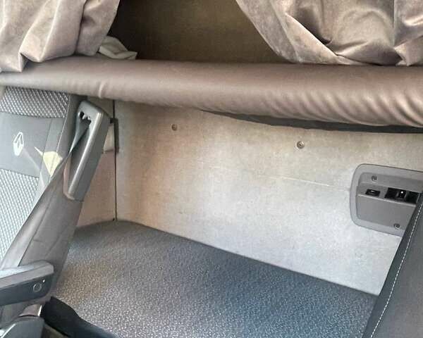 Белый Рено Магнум, объемом двигателя 11.93 л и пробегом 1 тыс. км за 15000 $, фото 19 на Automoto.ua