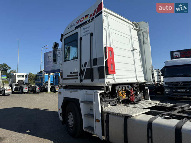 Белый Рено Магнум, объемом двигателя 12.78 л и пробегом 800 тыс. км за 12999 $, фото 16 на Automoto.ua