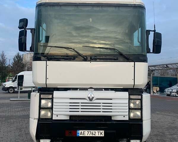 Білий Рено Магнум, об'ємом двигуна 12 л та пробігом 825 тис. км за 4000 $, фото 3 на Automoto.ua