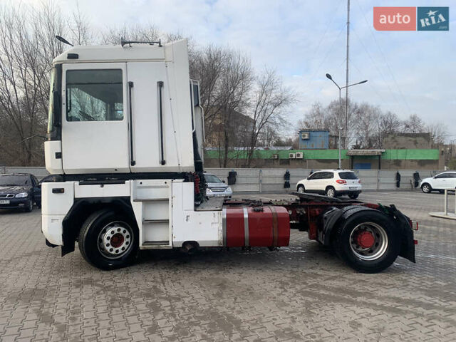 Білий Рено Магнум, об'ємом двигуна 12 л та пробігом 825 тис. км за 4000 $, фото 1 на Automoto.ua