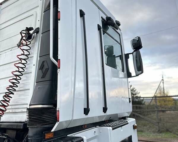 Білий Рено Магнум, об'ємом двигуна 11.9 л та пробігом 800 тис. км за 6500 $, фото 8 на Automoto.ua