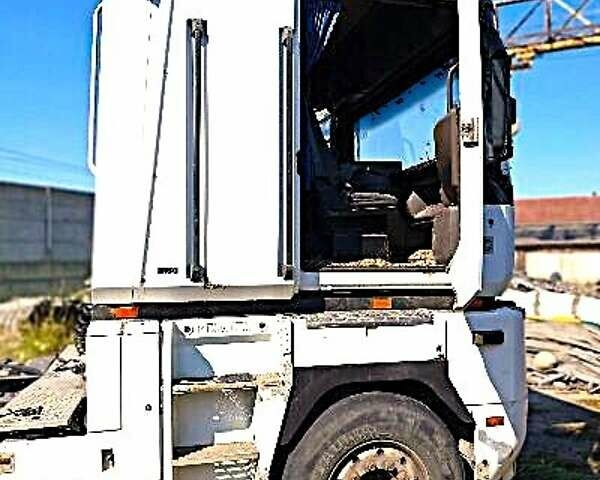 Білий Рено Магнум, об'ємом двигуна 12 л та пробігом 950 тис. км за 4000 $, фото 4 на Automoto.ua