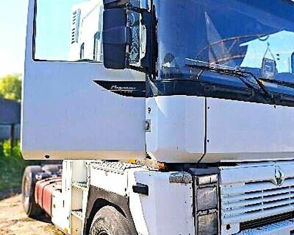 Білий Рено Магнум, об'ємом двигуна 12 л та пробігом 950 тис. км за 4000 $, фото 3 на Automoto.ua