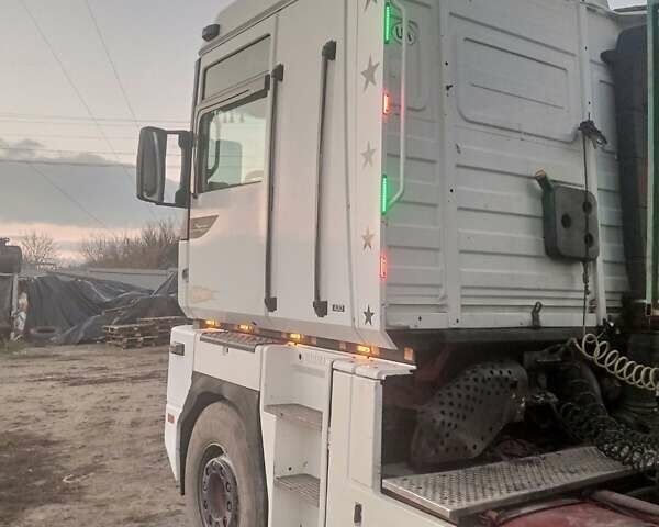 Білий Рено Магнум, об'ємом двигуна 12 л та пробігом 100 тис. км за 4800 $, фото 3 на Automoto.ua