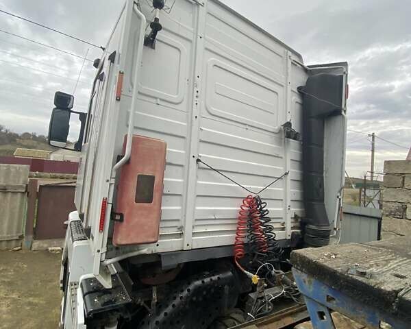 Білий Рено Магнум, об'ємом двигуна 11.93 л та пробігом 110 тис. км за 5200 $, фото 3 на Automoto.ua