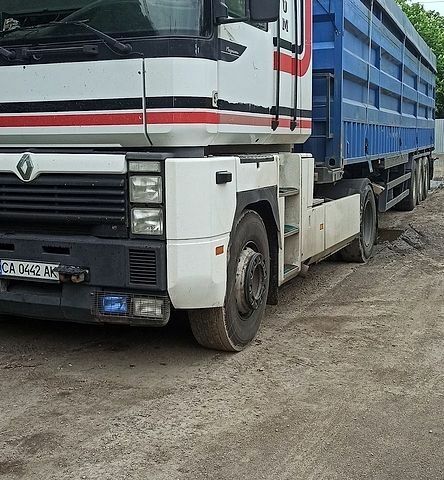 Белый Рено Магнум, объемом двигателя 12 л и пробегом 600 тыс. км за 3500 $, фото 1 на Automoto.ua