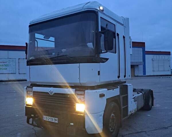 Белый Рено Магнум, объемом двигателя 11.9 л и пробегом 1 тыс. км за 4500 $, фото 5 на Automoto.ua