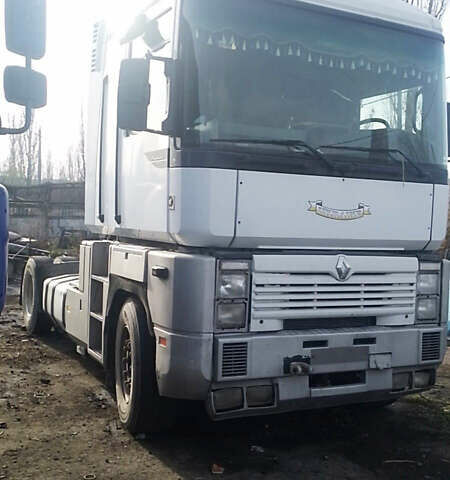 Білий Рено Магнум, об'ємом двигуна 12 л та пробігом 990 тис. км за 4100 $, фото 3 на Automoto.ua