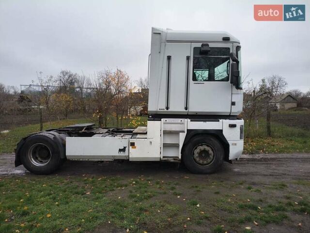 Белый Рено Магнум, объемом двигателя 0 л и пробегом 8 тыс. км за 4100 $, фото 2 на Automoto.ua