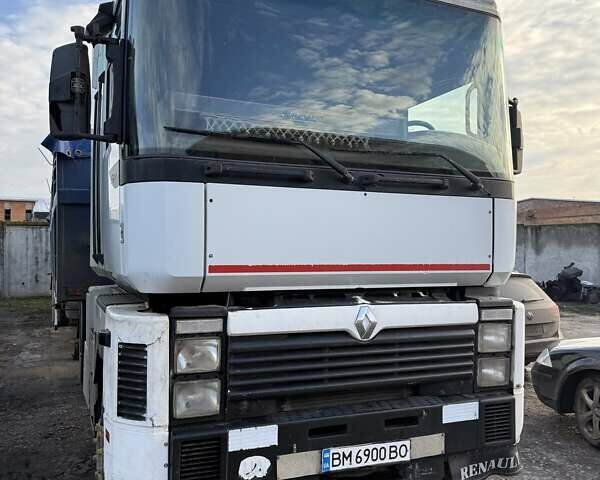 Белый Рено Магнум, объемом двигателя 12 л и пробегом 111 тыс. км за 3000 $, фото 2 на Automoto.ua