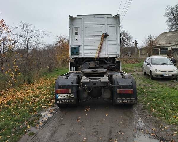 Белый Рено Магнум, объемом двигателя 0 л и пробегом 8 тыс. км за 4100 $, фото 3 на Automoto.ua