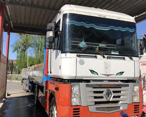 Білий Рено Магнум, об'ємом двигуна 12.9 л та пробігом 1 тис. км за 5400 $, фото 2 на Automoto.ua