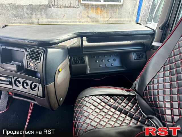 Белый Рено Магнум, объемом двигателя 12.6 л и пробегом 800 тыс. км за 8000 $, фото 8 на Automoto.ua