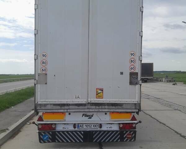 Белый Рено Магнум, объемом двигателя 11.93 л и пробегом 1 тыс. км за 9999 $, фото 4 на Automoto.ua