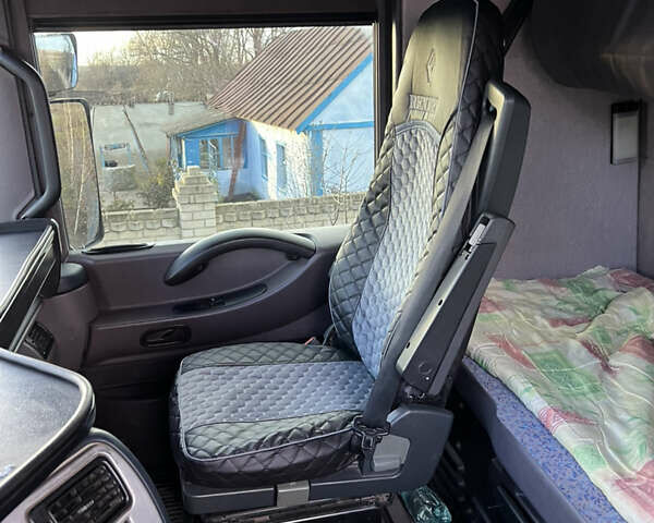 Белый Рено Магнум, объемом двигателя 12.5 л и пробегом 1 тыс. км за 15000 $, фото 3 на Automoto.ua