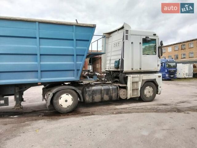 Белый Рено Магнум, объемом двигателя 12 л и пробегом 870 тыс. км за 4800 $, фото 6 на Automoto.ua