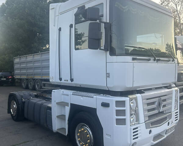 Белый Рено Магнум, объемом двигателя 11.93 л и пробегом 990 тыс. км за 7800 $, фото 3 на Automoto.ua