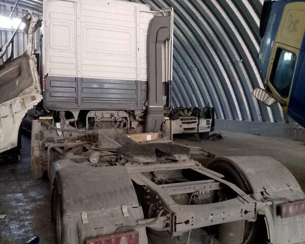 Белый Рено Магнум, объемом двигателя 12.13 л и пробегом 850 тыс. км за 5000 $, фото 3 на Automoto.ua
