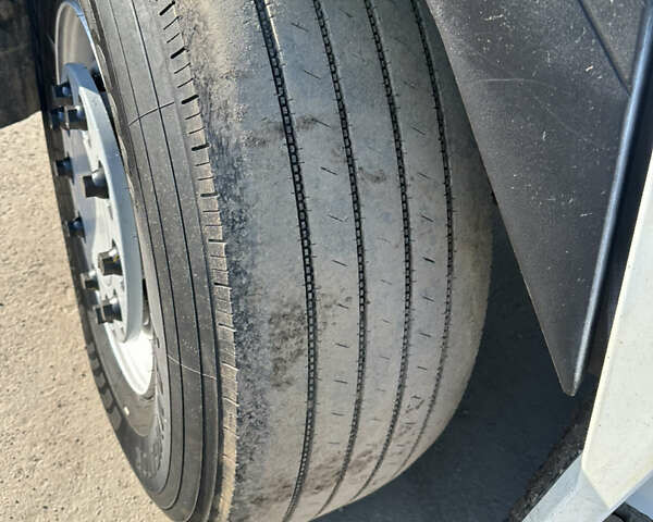 Белый Рено Магнум, объемом двигателя 0 л и пробегом 160 тыс. км за 7999 $, фото 7 на Automoto.ua