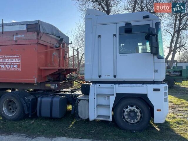 Белый Рено Магнум, объемом двигателя 0 л и пробегом 1 тыс. км за 12000 $, фото 1 на Automoto.ua