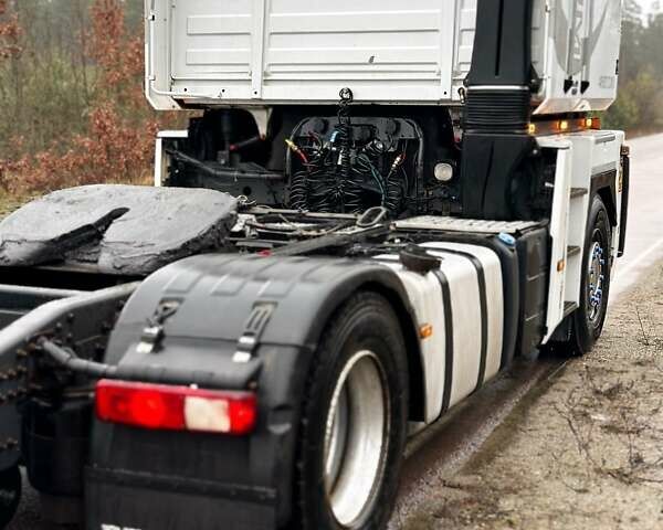 Белый Рено Магнум, объемом двигателя 12.78 л и пробегом 1 тыс. км за 9200 $, фото 18 на Automoto.ua