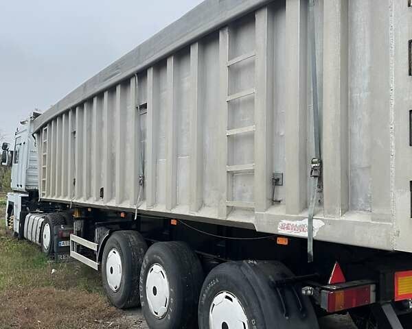 Белый Рено Магнум, объемом двигателя 12.9 л и пробегом 100 тыс. км за 21500 $, фото 3 на Automoto.ua