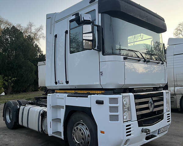 Рено Магнум 2007 в Первомайск на Automoto.ua Белый Рено Магнум, объемом двигателя 0 л и пробегом 1000 тыс. км за 9000 $, фото 3 на Automoto.ua