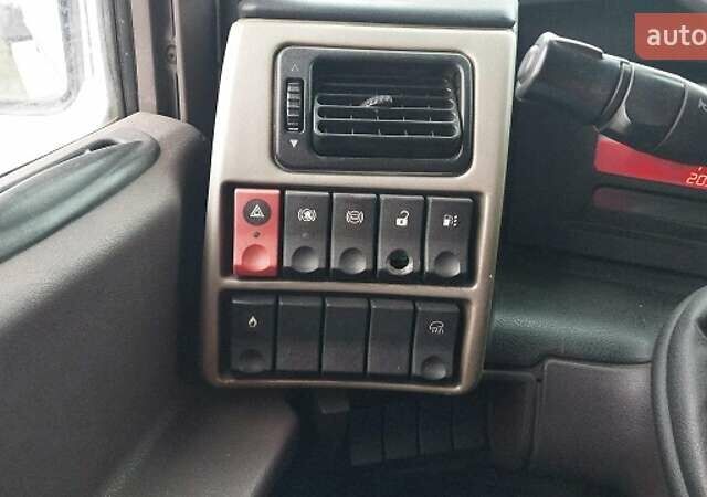 Білий Рено Магнум, об'ємом двигуна 12.8 л та пробігом 129 тис. км за 6652 $, фото 8 на Automoto.ua