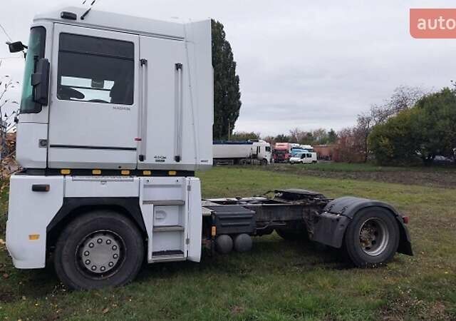 Білий Рено Магнум, об'ємом двигуна 12.8 л та пробігом 129 тис. км за 6652 $, фото 1 на Automoto.ua