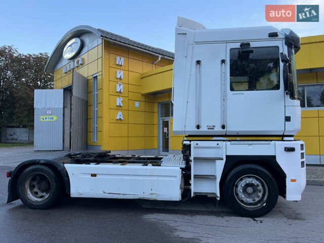 Білий Рено Магнум, об'ємом двигуна 0 л та пробігом 900 тис. км за 6600 $, фото 7 на Automoto.ua