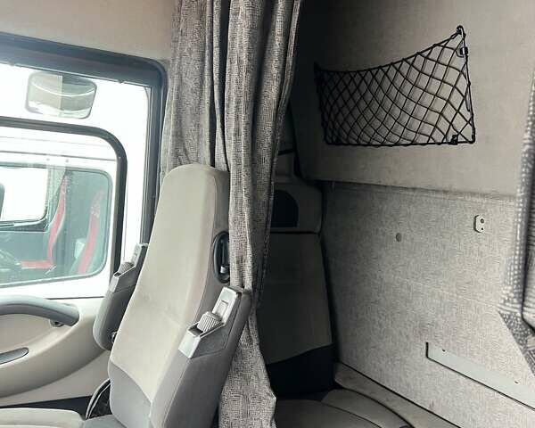 Белый Рено Магнум, объемом двигателя 12.78 л и пробегом 775 тыс. км за 10700 $, фото 24 на Automoto.ua