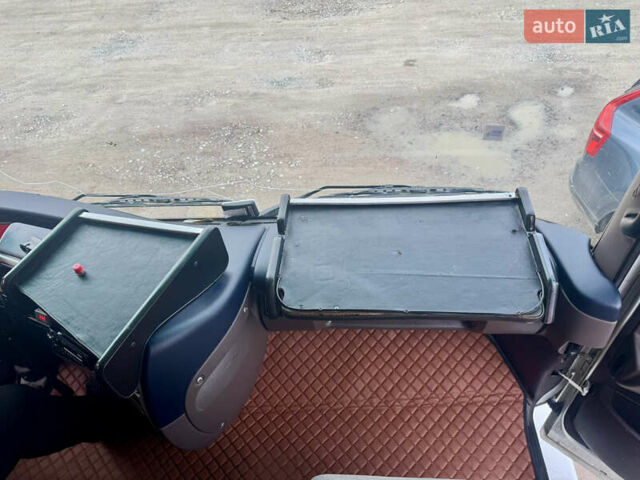 Белый Рено Магнум, объемом двигателя 12.78 л и пробегом 990 тыс. км за 12000 $, фото 47 на Automoto.ua