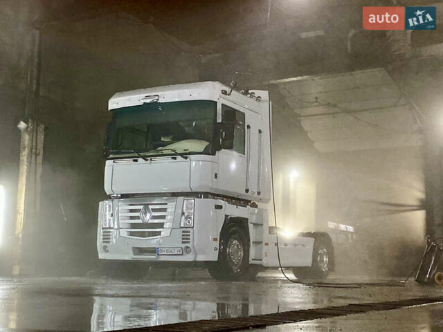 Білий Рено Магнум, об'ємом двигуна 12.9 л та пробігом 100 тис. км за 11900 $, фото 1 на Automoto.ua