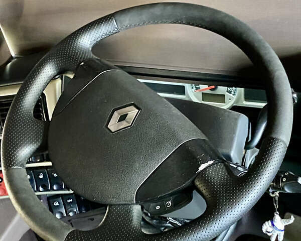 Білий Рено Магнум, об'ємом двигуна 12.9 л та пробігом 100 тис. км за 11900 $, фото 22 на Automoto.ua