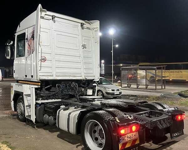 Белый Рено Магнум, объемом двигателя 12.78 л и пробегом 775 тыс. км за 10700 $, фото 8 на Automoto.ua