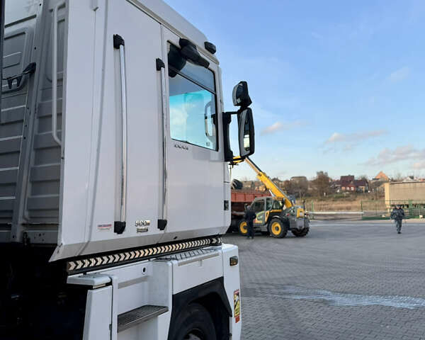 Белый Рено Магнум, объемом двигателя 12.78 л и пробегом 990 тыс. км за 12000 $, фото 15 на Automoto.ua