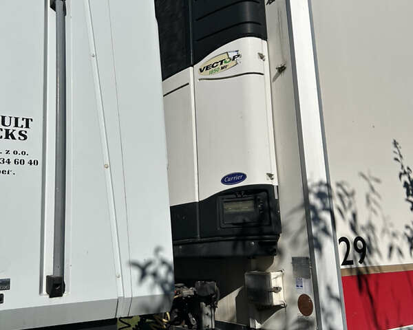 Белый Рено Магнум, объемом двигателя 12.78 л и пробегом 898 тыс. км за 30000 $, фото 4 на Automoto.ua