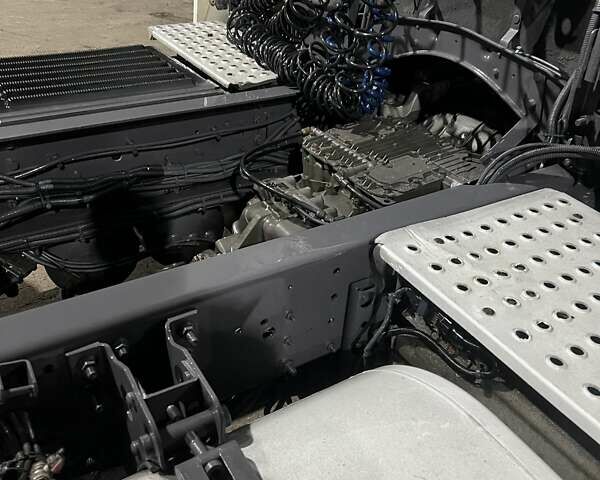 Белый Рено Магнум, объемом двигателя 12.78 л и пробегом 775 тыс. км за 10700 $, фото 21 на Automoto.ua