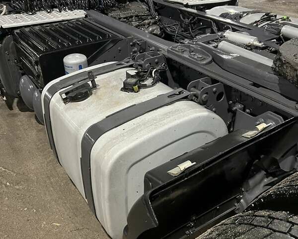 Белый Рено Магнум, объемом двигателя 12.78 л и пробегом 775 тыс. км за 10700 $, фото 11 на Automoto.ua