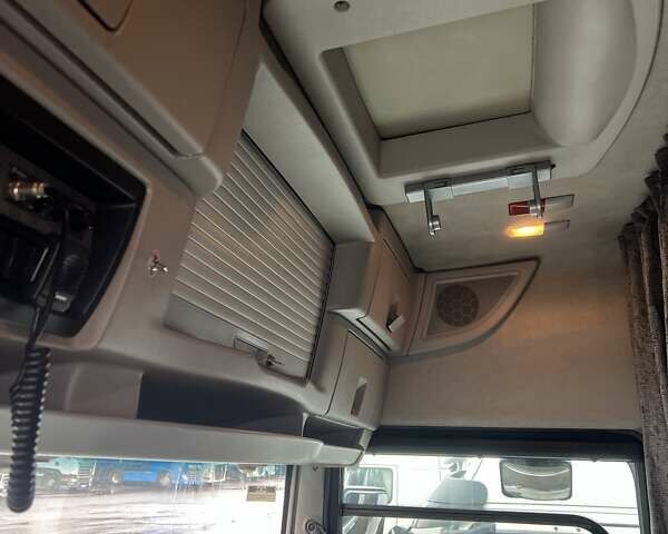 Белый Рено Магнум, объемом двигателя 12.78 л и пробегом 775 тыс. км за 10700 $, фото 22 на Automoto.ua