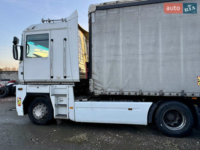 Белый Рено Магнум, объемом двигателя 12.78 л и пробегом 990 тыс. км за 12000 $, фото 31 на Automoto.ua