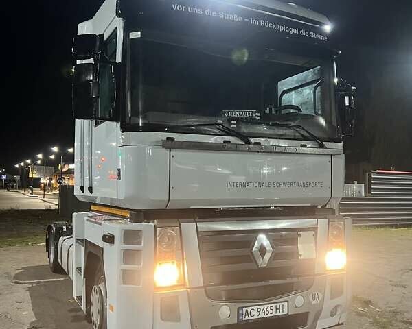 Белый Рено Магнум, объемом двигателя 12.78 л и пробегом 775 тыс. км за 10700 $, фото 1 на Automoto.ua