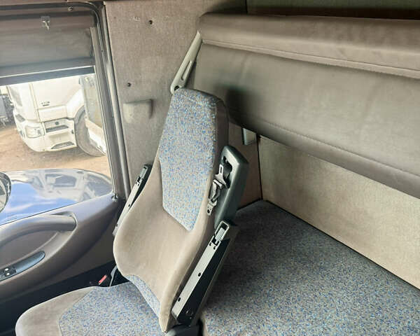 Белый Рено Магнум, объемом двигателя 12.78 л и пробегом 990 тыс. км за 12000 $, фото 49 на Automoto.ua